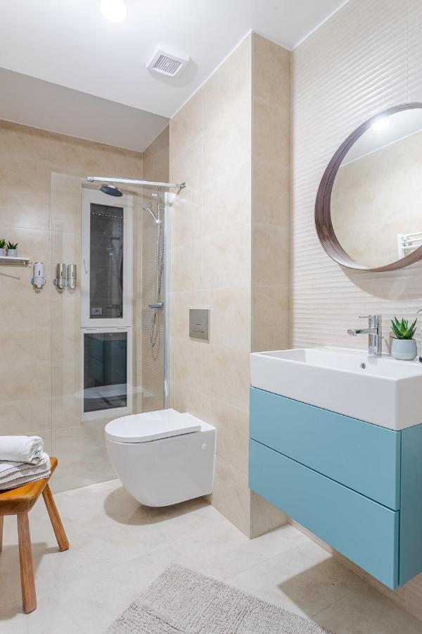 Il Lago - Turquoise - Cozy Luxurious Smart Home By The Lake Voluntari Екстер'єр фото